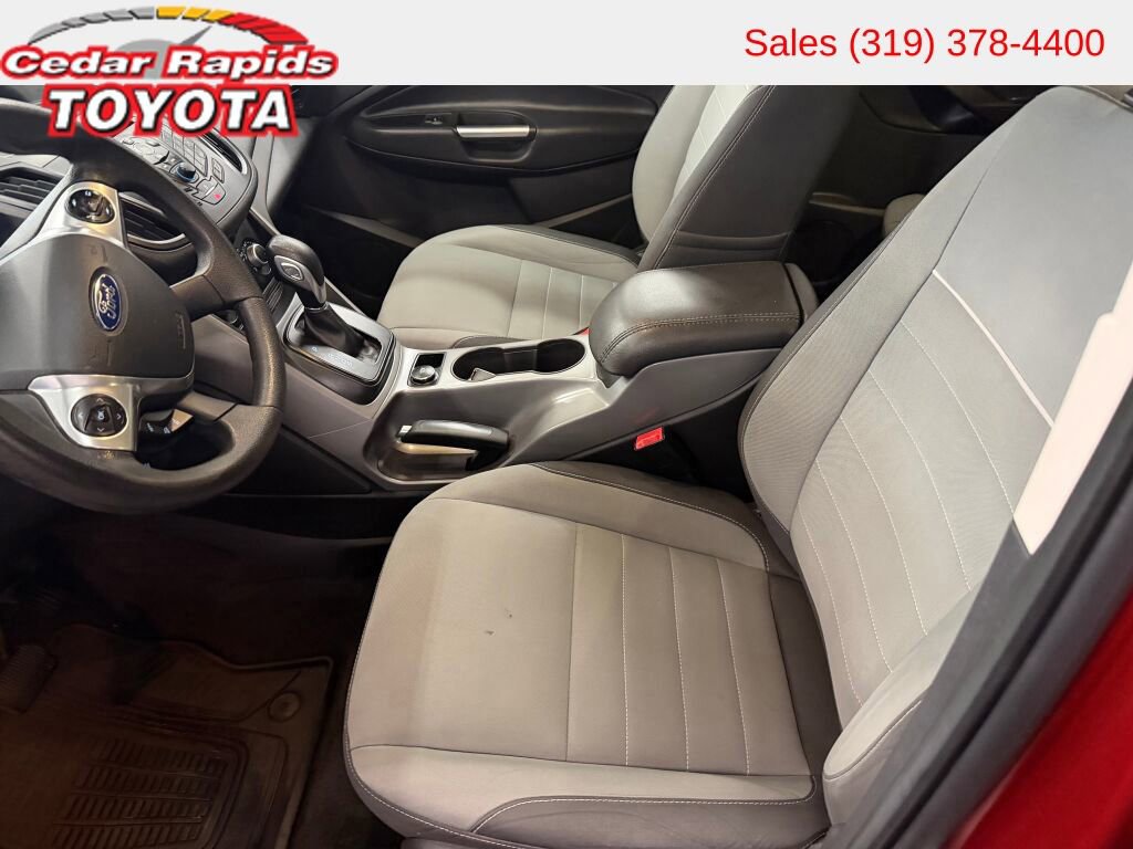 Used 2015 Ford Escape SE image 7