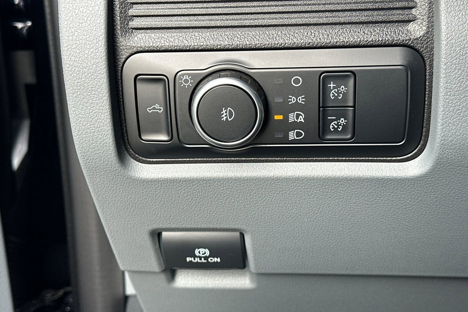 Used 2024 Ford F250 XL w/ STX Appearance Package image 29