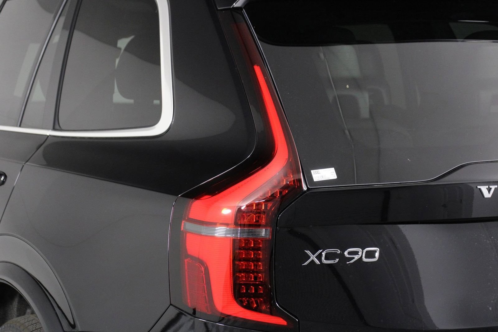 New 2026 Volvo XC90 T8 Plus AWD/4WD image 15