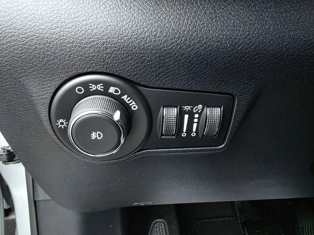 New 2026 Jeep Compass Limited w/ Sun, Sound & Navigation Group AWD/4WD image 26