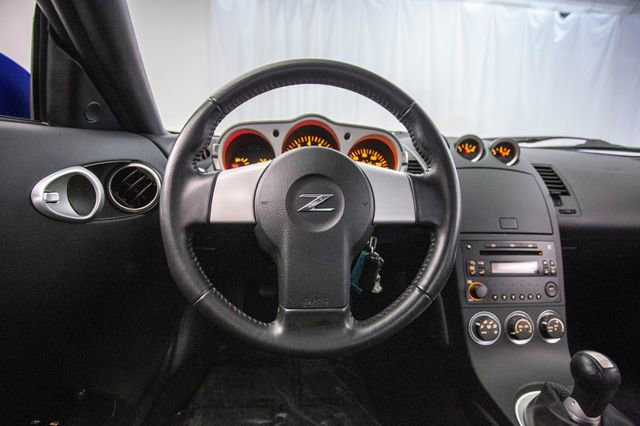 Used 2005 Nissan 350Z Coupe w/ (N93) Cargo Convenience Pkg RWD image 42