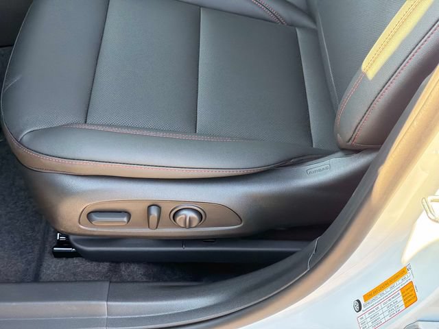 New 2026 Chevrolet Trax RS w/ Sunroof Package FWD image 20