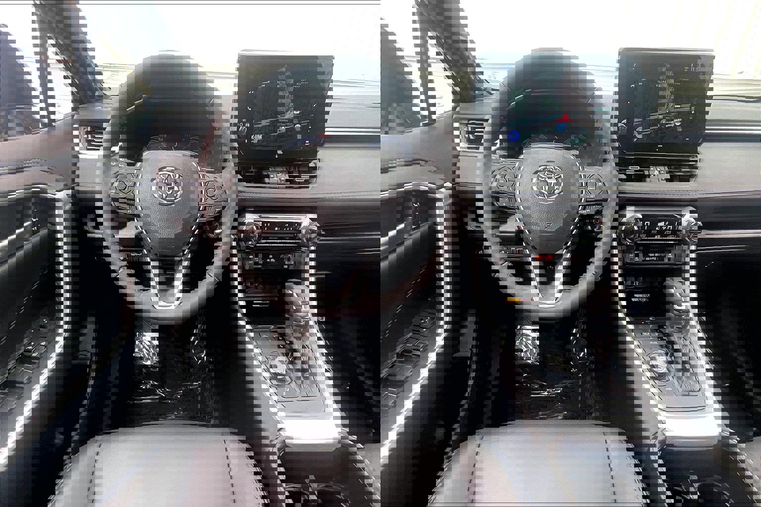 Used 2025 Toyota RAV4 XSE image 6