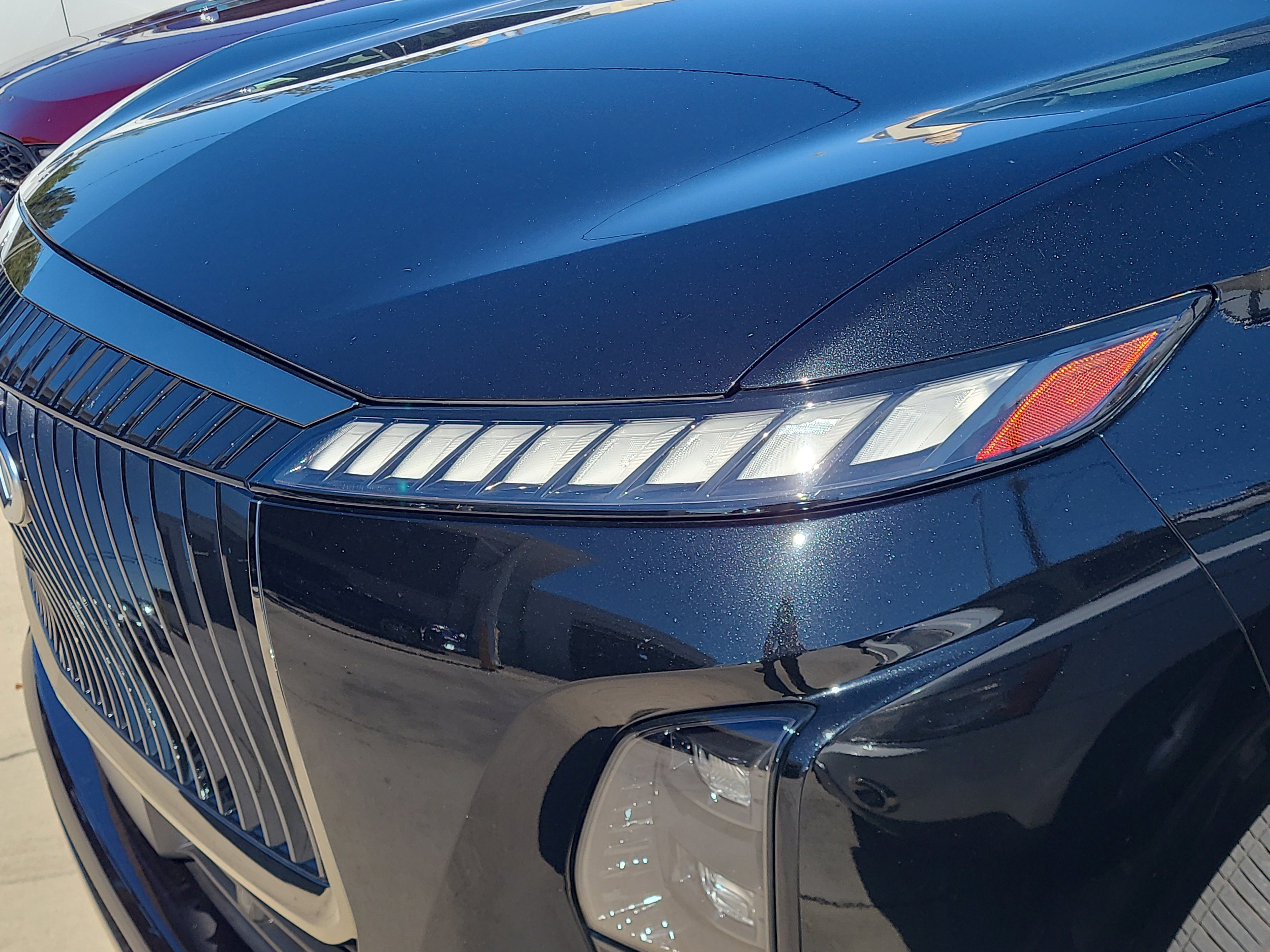 Used 2025 INFINITI QX80 Autograph image 4