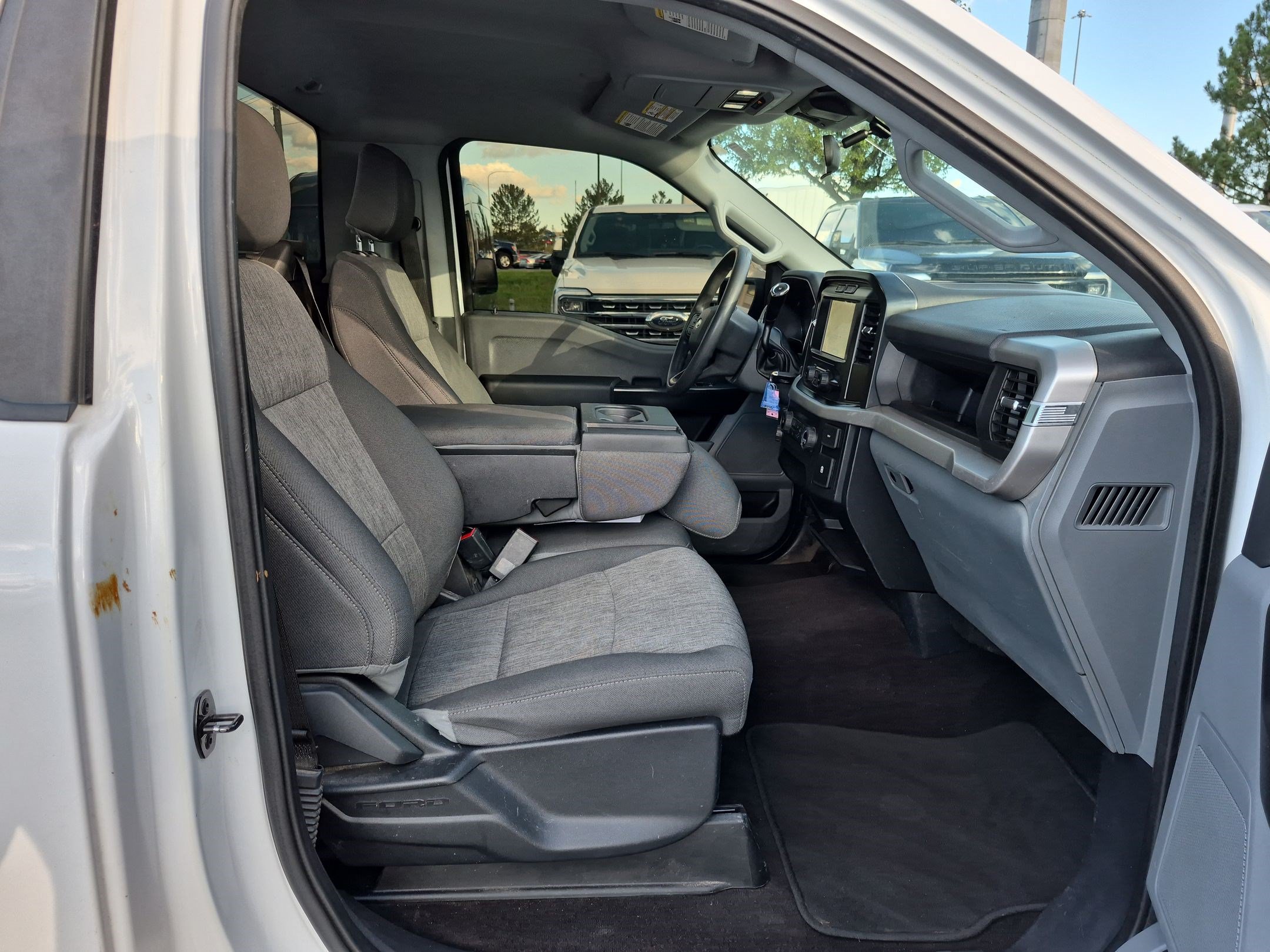 Used 2022 Ford F150 XL w/ Equipment Group 101A High RWD image 29