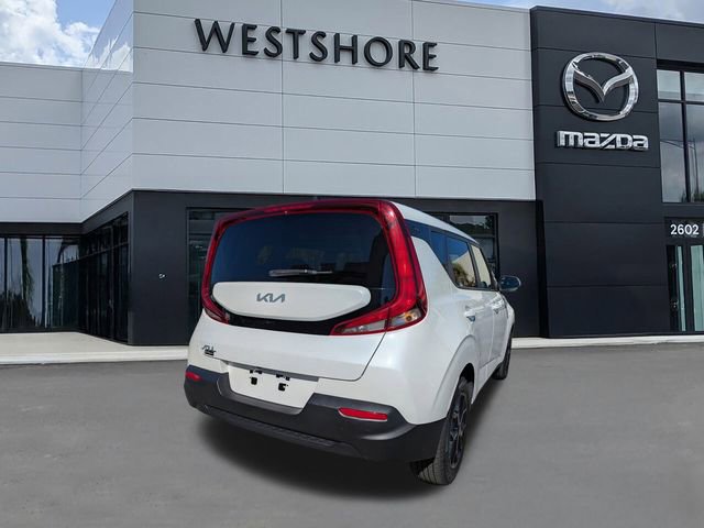 Used 2022 Kia Soul LX w/ Technology Package image 3