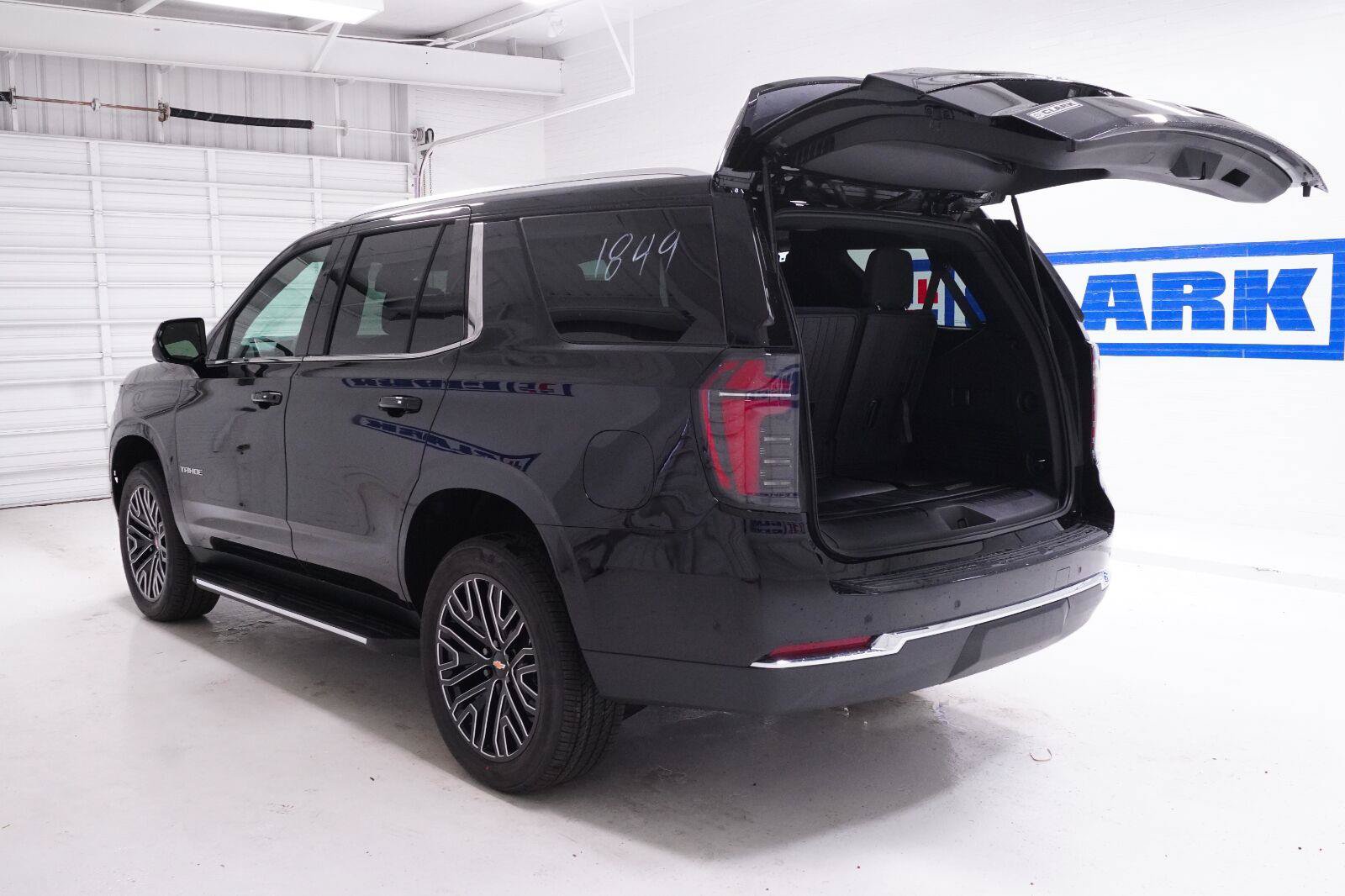 New 2026 Chevrolet Tahoe LS RWD image 36