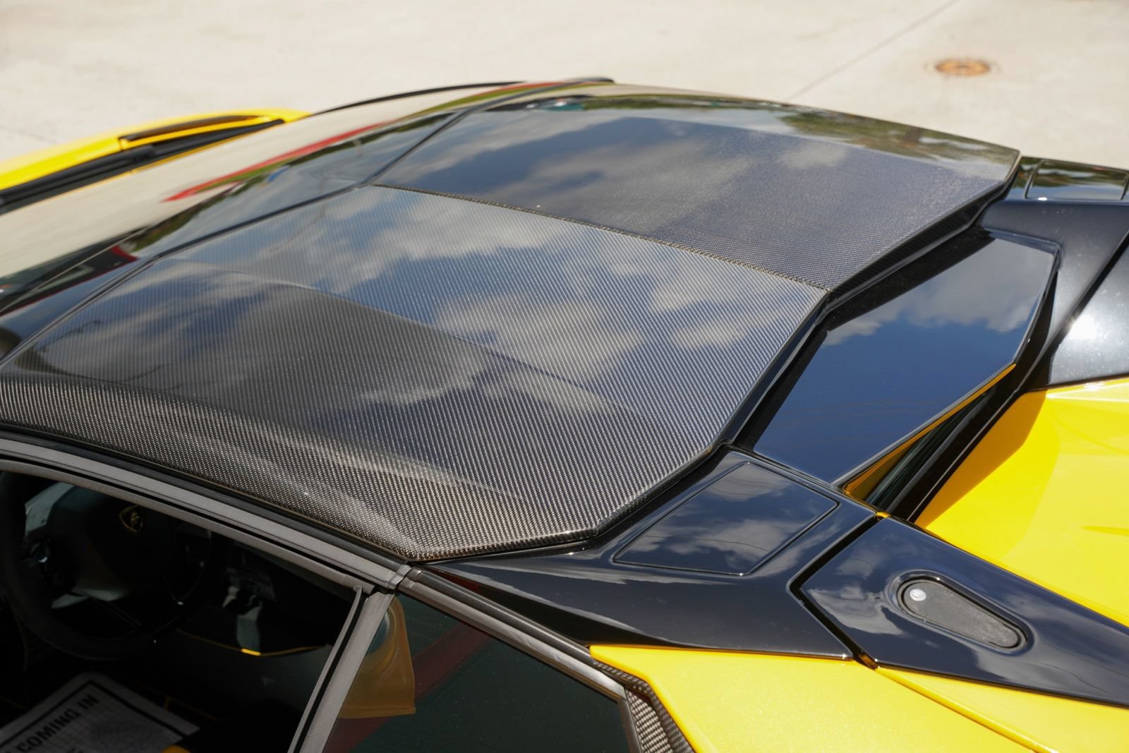 Used 2021 Lamborghini Aventador SVJ AWD/4WD image 15