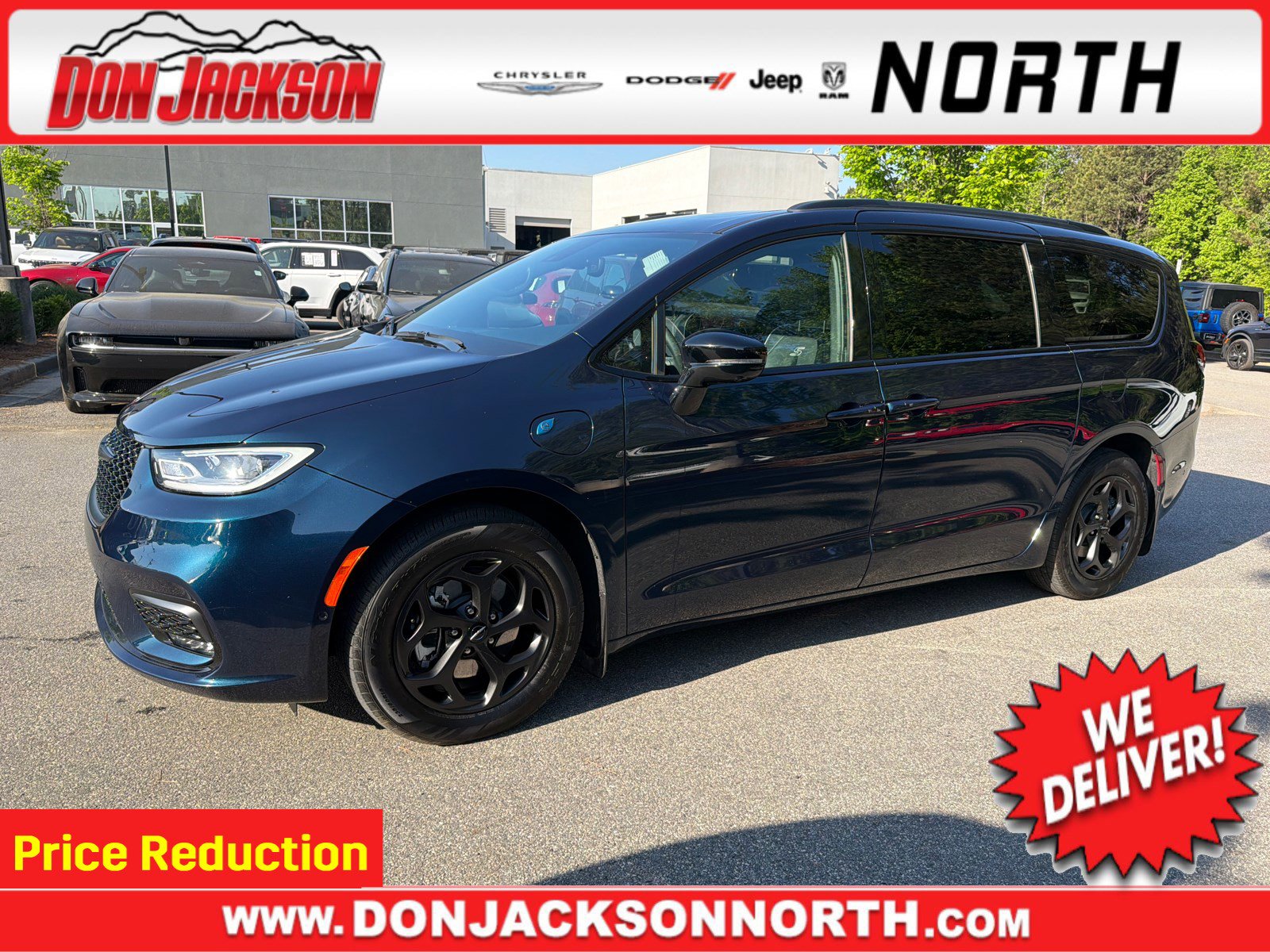 Used 2024 Chrysler Pacifica Premium