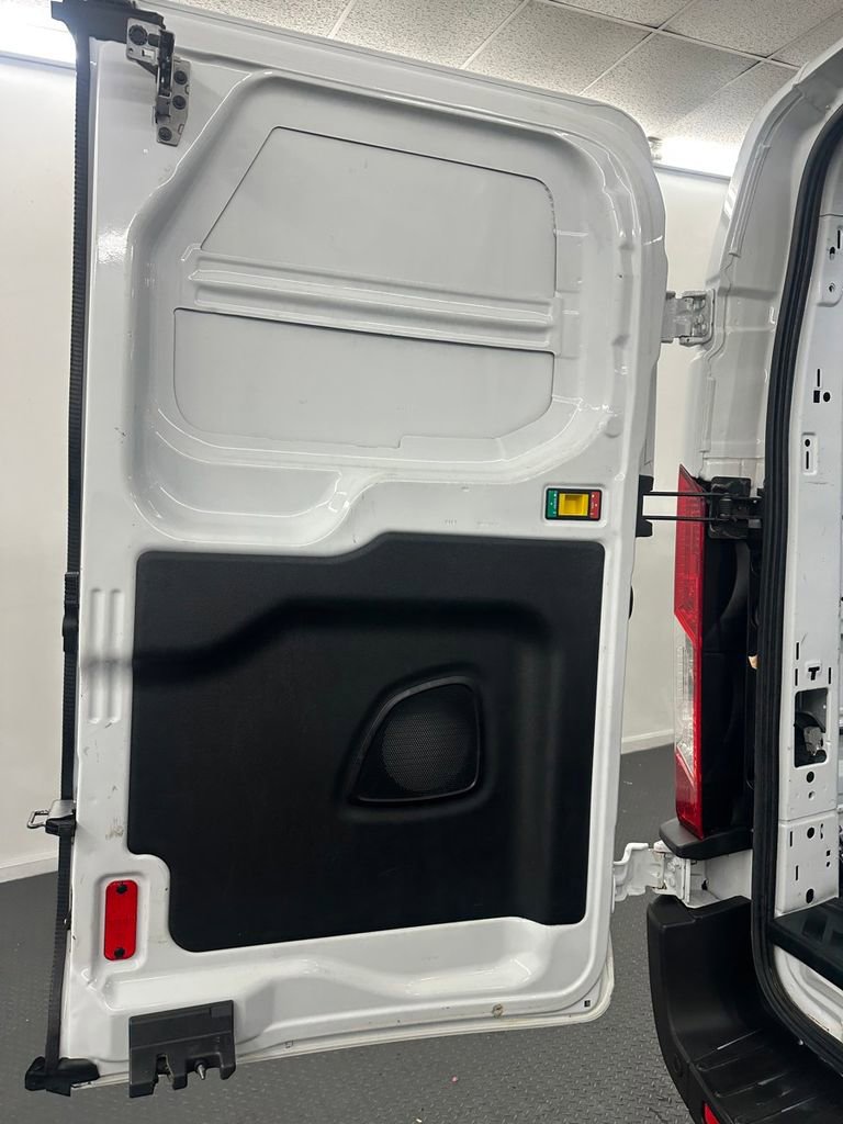 Used 2020 Ford Transit 250 Low Roof image 20