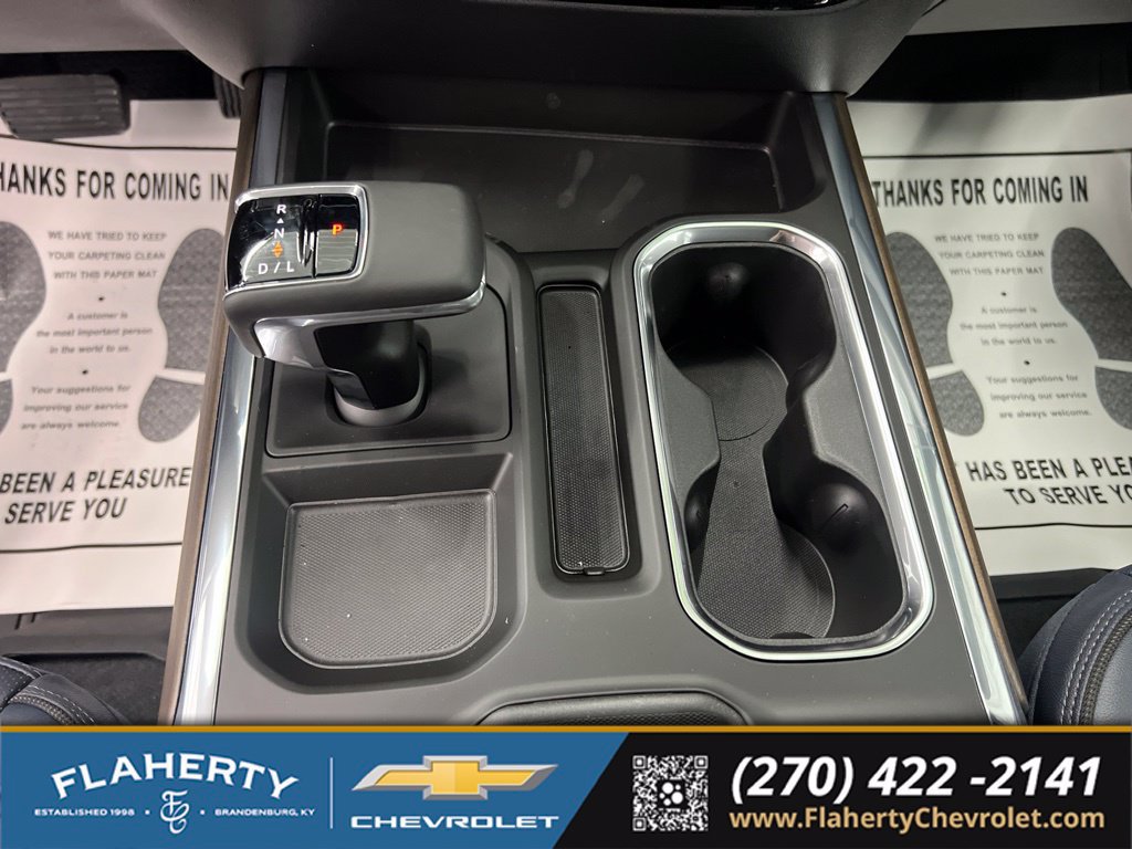 New 2026 Chevrolet Silverado 1500 High Country w/ High Country Premium Package AWD/4WD image 24
