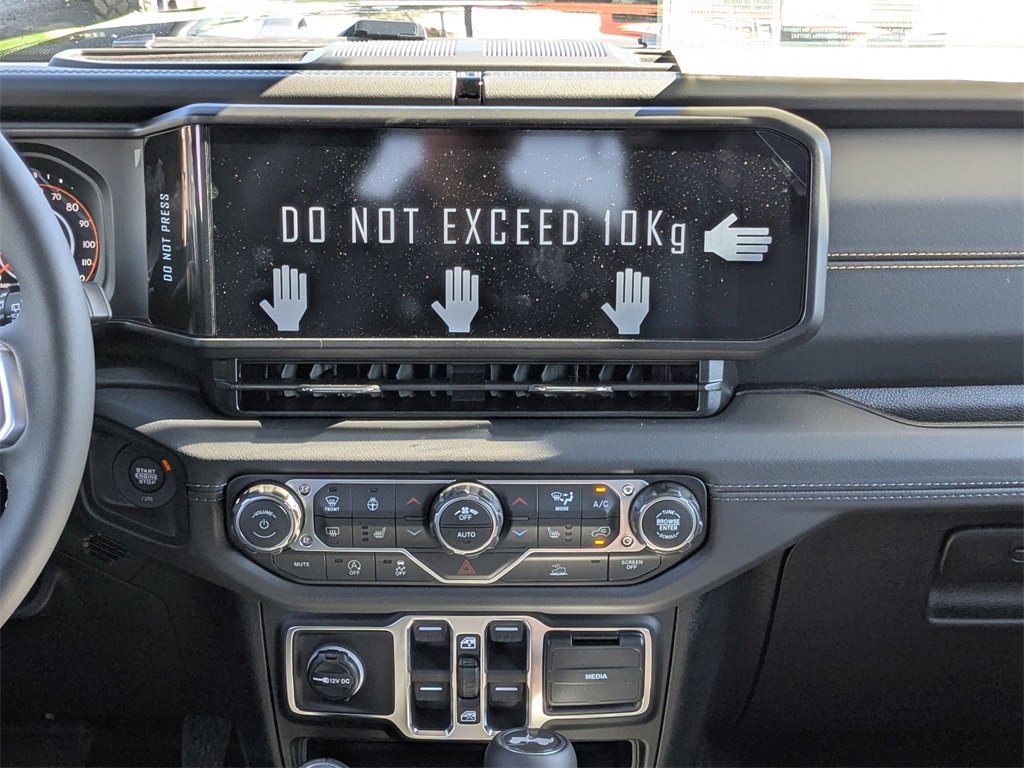 New 2026 Jeep Wrangler Sahara w/ Technology Group image 19