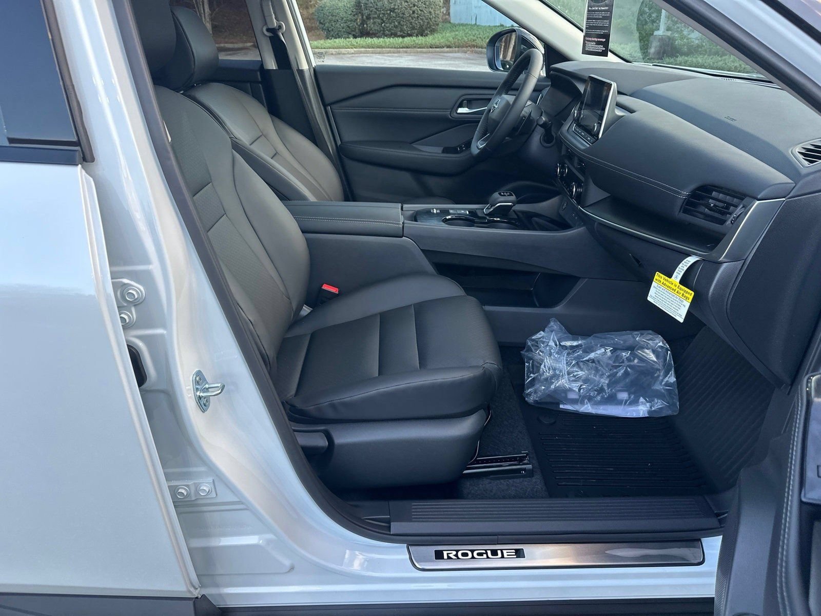 New 2026 Nissan Rogue Dark Armor FWD image 13