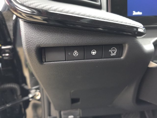 New 2027 Nissan Kicks SR w/ SR Premium Package FWD image 40