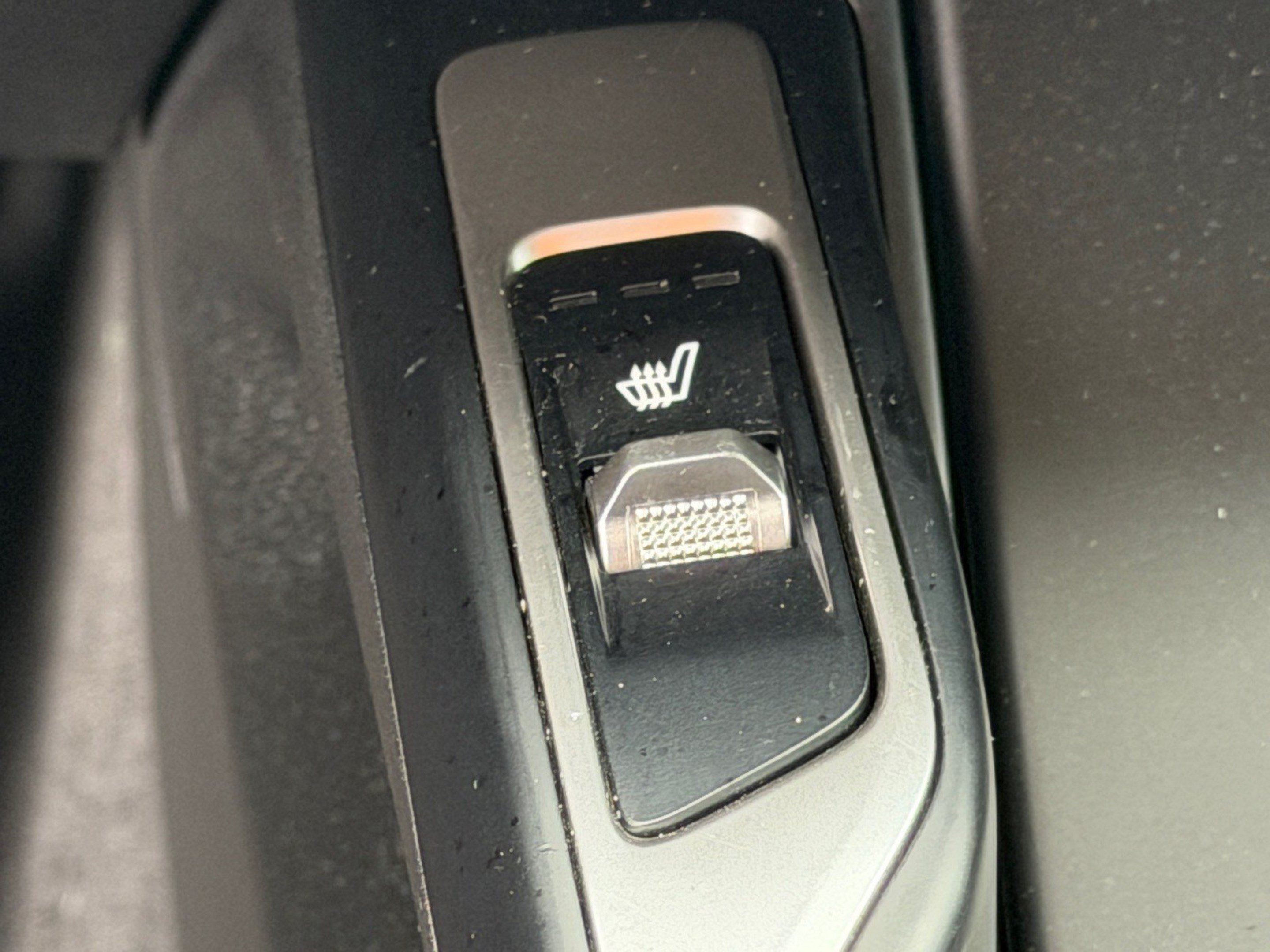 Certified 2023 Kia Sorento S FWD image 33