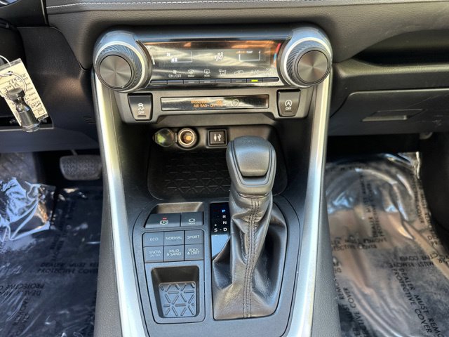 Certified 2019 Toyota RAV4 LE w/ All Weather Liner Package AWD/4WD image 34