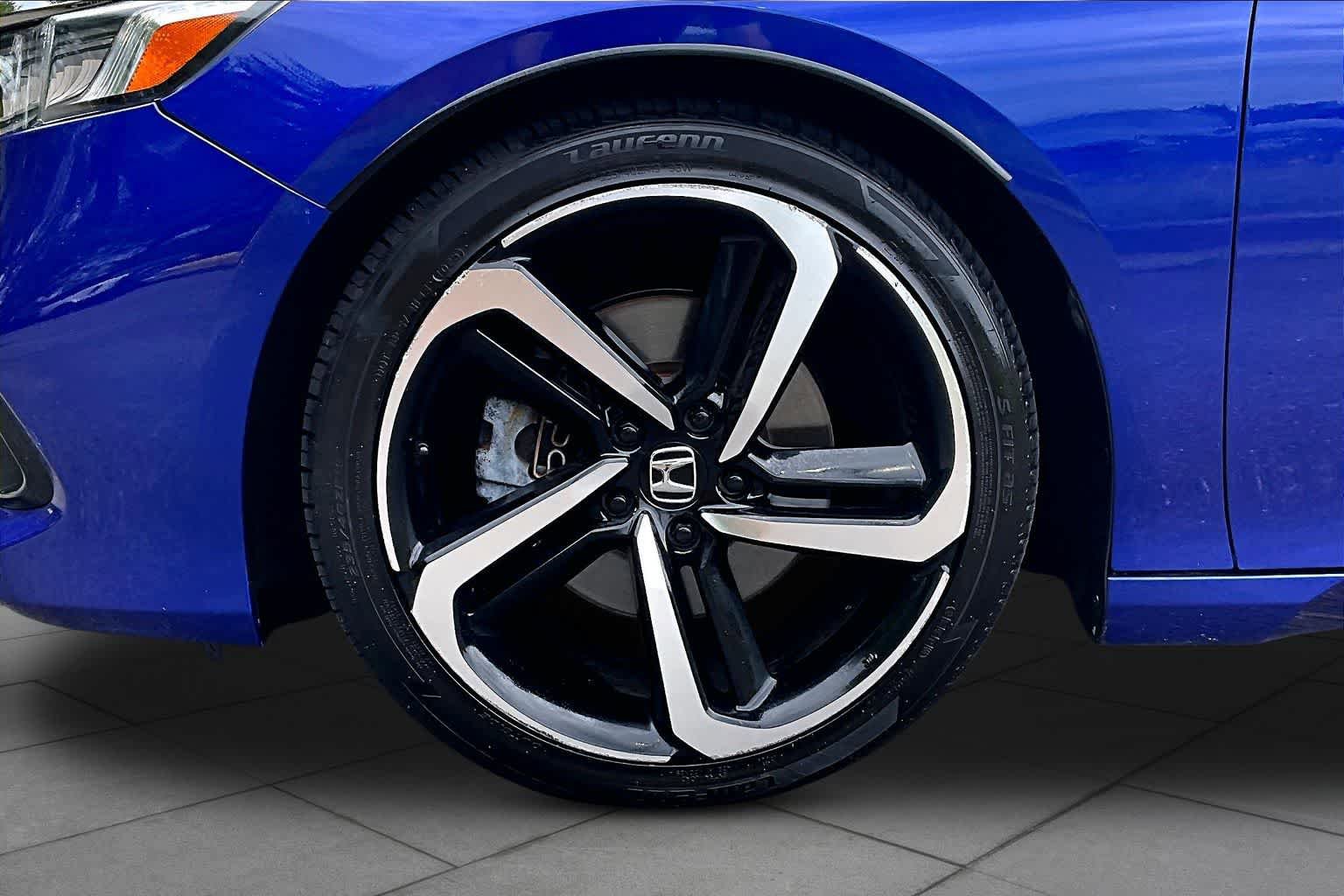 Used 2021 Honda Accord Sport image 11