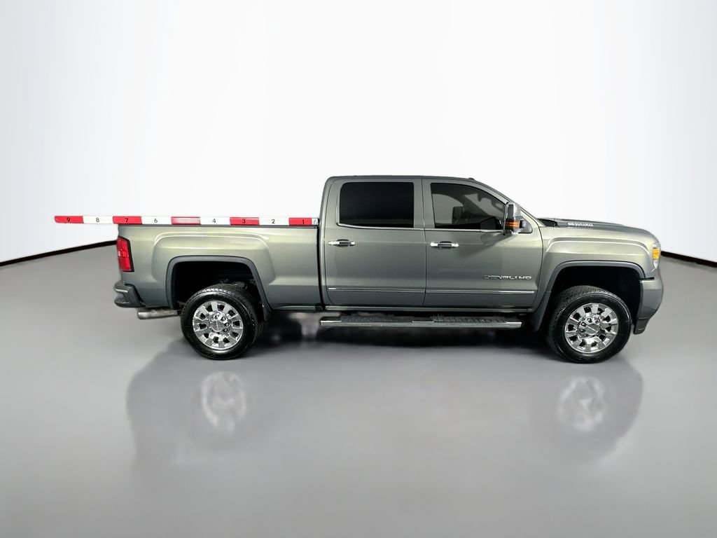Used 2018 GMC Sierra 2500 Denali w/ Duramax Plus Package image 8