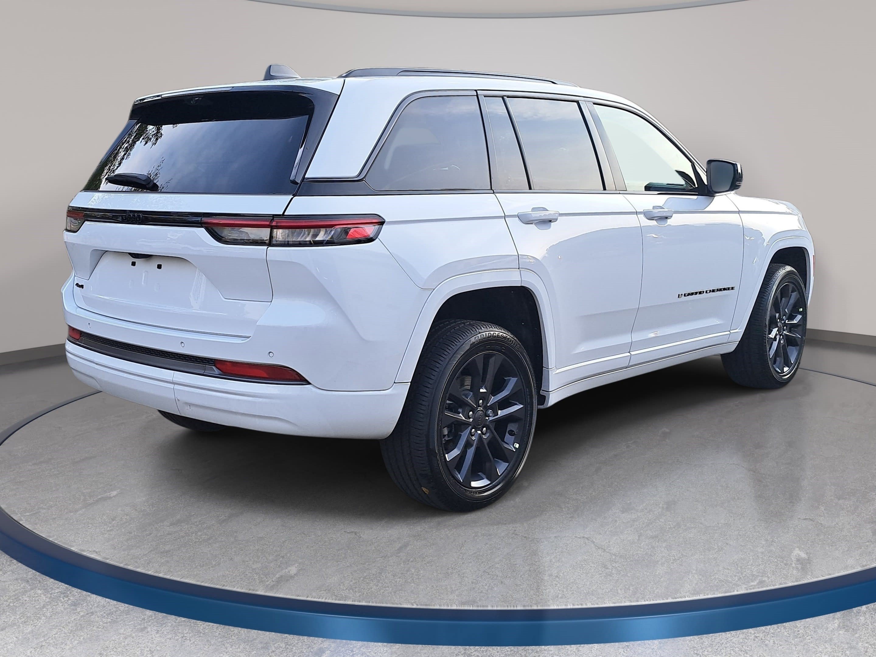New 2026 Jeep Grand Cherokee Limited Reserve AWD/4WD image 5