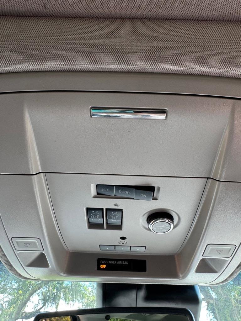 Used 2017 Chevrolet Tahoe LT image 28