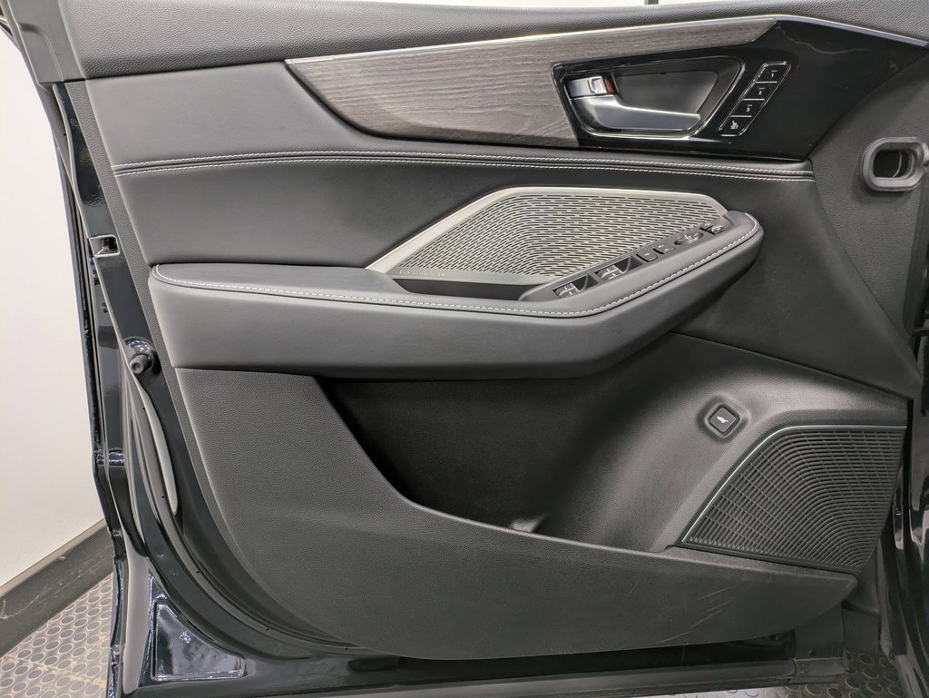 Used 2022 Acura MDX SH-AWD w/ Advance Package image 8