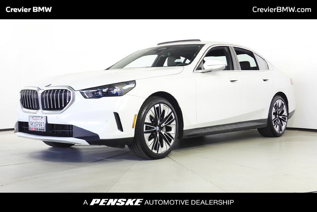 Certified 2024 BMW 530i w/ Convenience Package RWD image 1