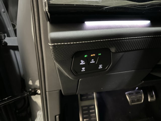 New 2026 Volkswagen Atlas SEL Premium R-Line image 35