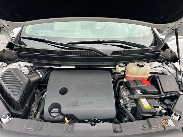 Used 2018 Buick Enclave Premium w/ Experience Buick Package FWD image 30