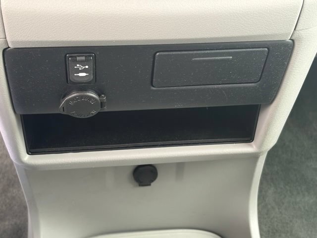 Used 2017 Toyota Sienna LE FWD image 24