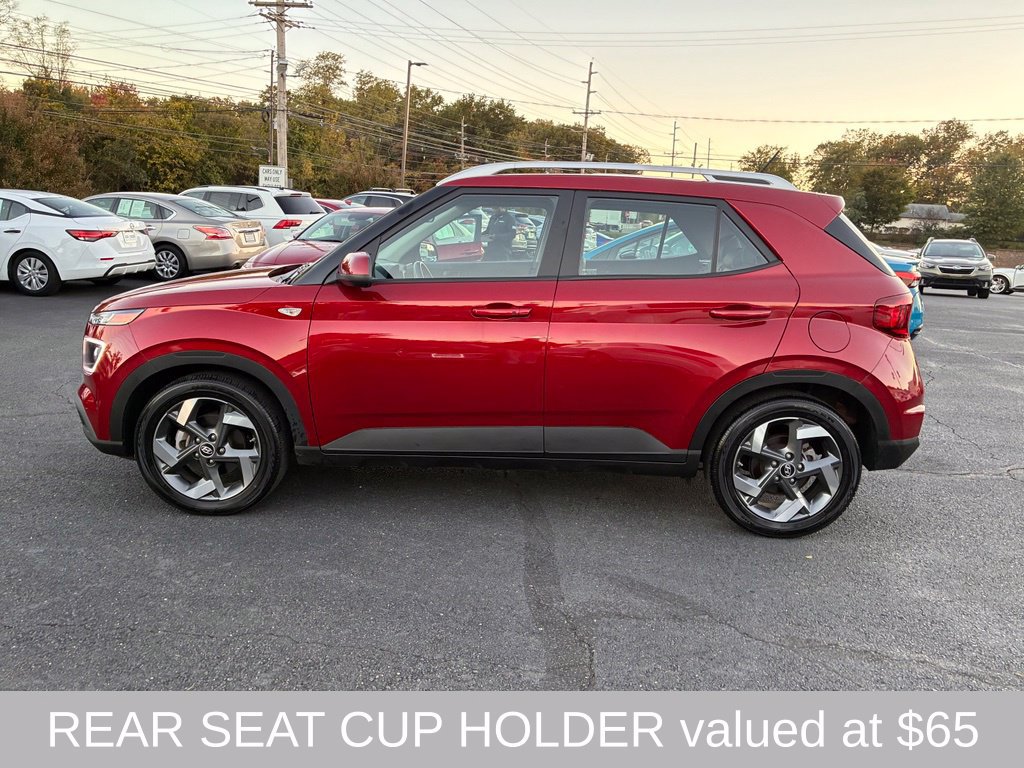 Certified 2024 Hyundai Venue Limited FWD image 4