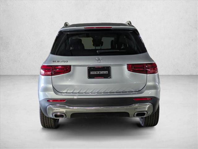New 2026 Mercedes-Benz GLB 250 image 8