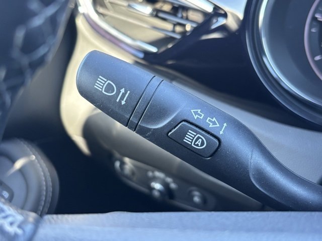 Used 2020 Buick Encore GX Select image 21