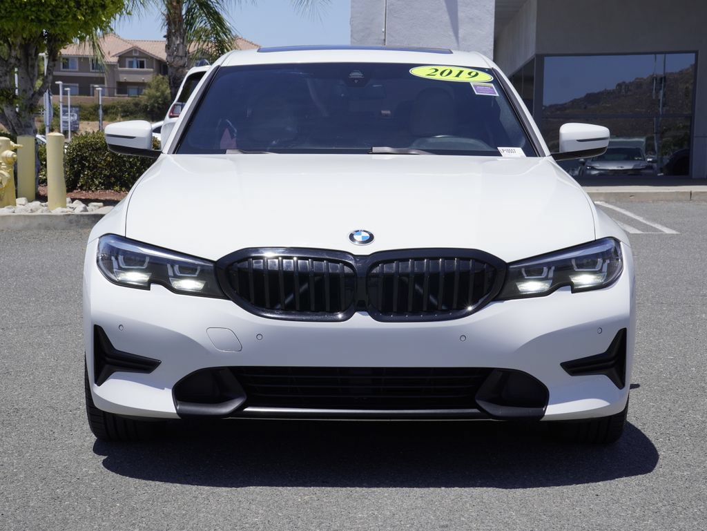 Used 2019 BMW 330i Sedan w/ Driving Assistance Package RWD image 9