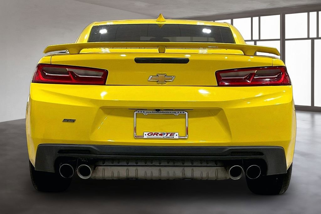 Used 2017 Chevrolet Camaro SS image 4