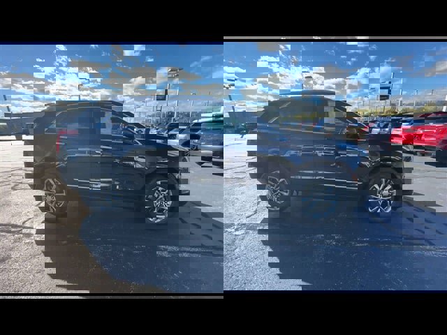 Used 2021 Cadillac XT5 Premium Luxury w/ LPO, Floor Liner Package image 9