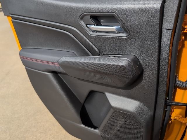 New 2025 Chevrolet Colorado Z71 w/ Technology Package AWD/4WD image 9