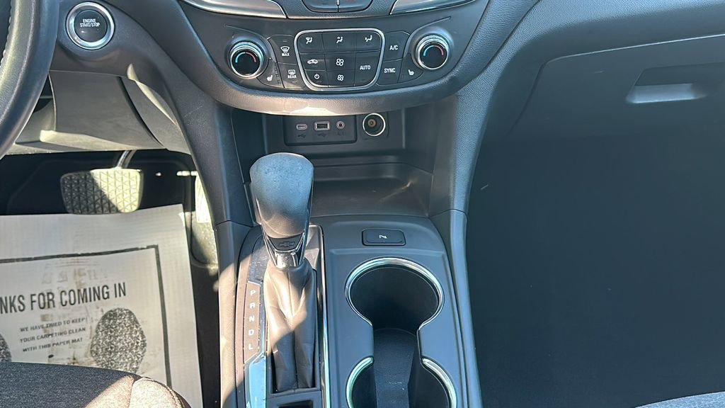 Used 2022 Chevrolet Equinox LT image 18