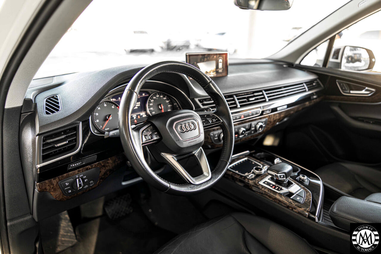 Used 2017 Audi Q7 3.0T Premium Plus image 22