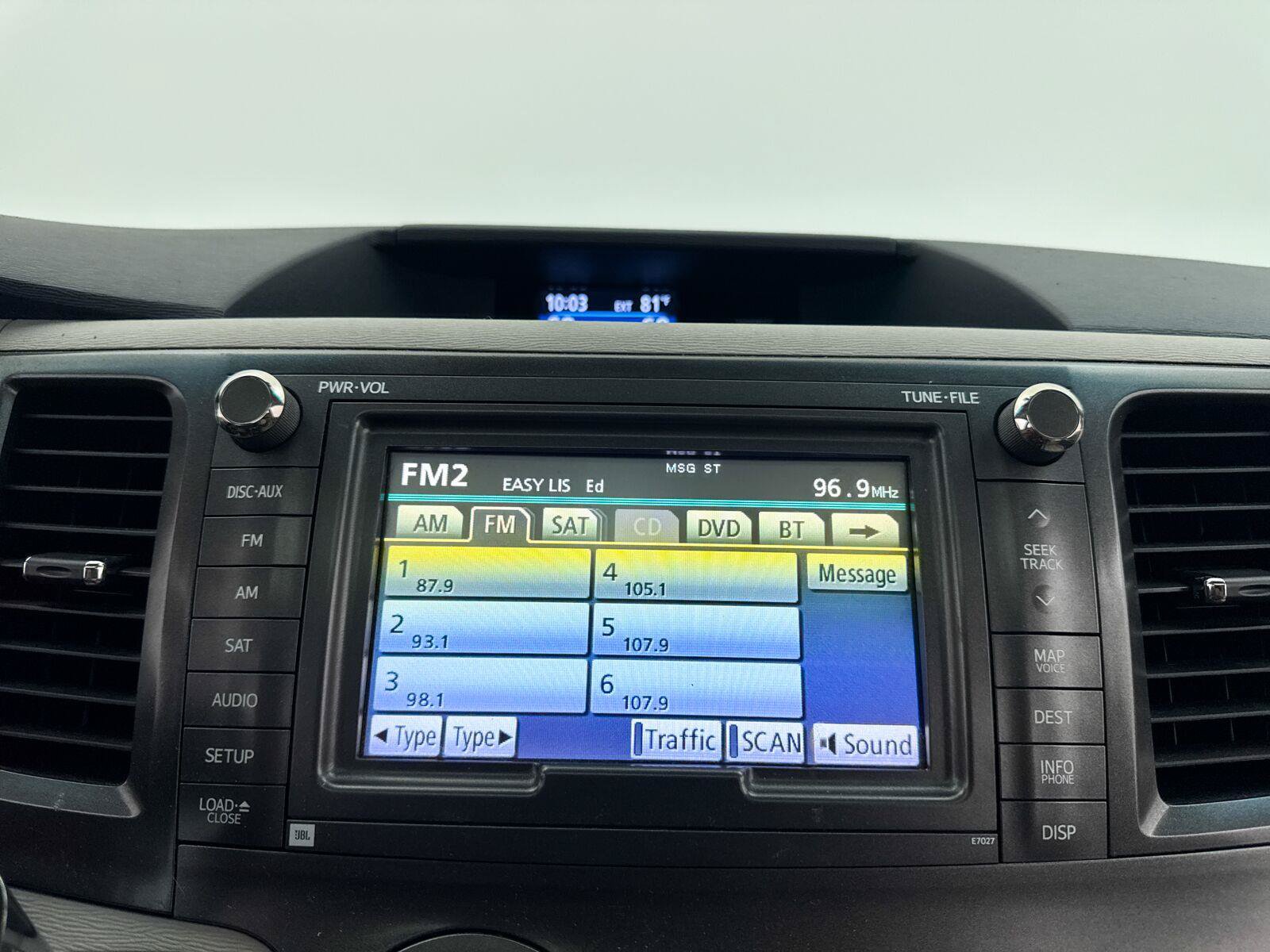 Used 2012 Toyota Sienna Limited w/ Premium Pkg FWD image 18