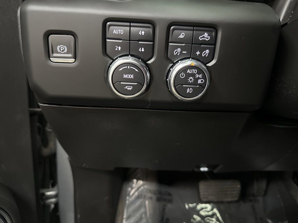 Used 2024 GMC Sierra 1500 Denali w/ Denali Reserve Package AWD/4WD image 32