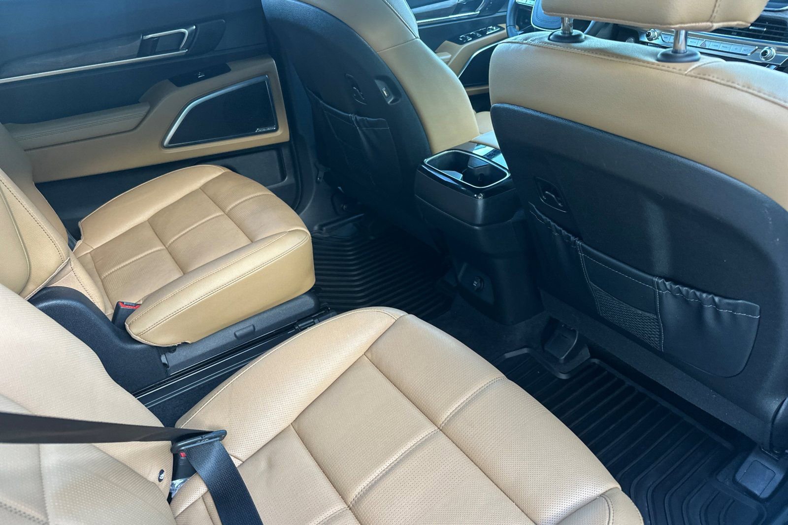 Used 2022 Kia Telluride SX w/ Nightfall Edition Package image 19