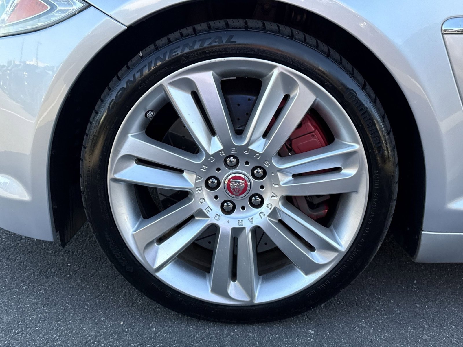 Used 2013 Jaguar XF R image 12