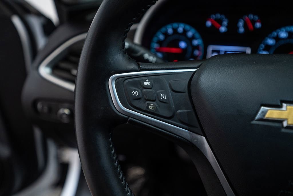 Used 2022 Chevrolet Malibu LT w/ Sport Edition FWD image 18