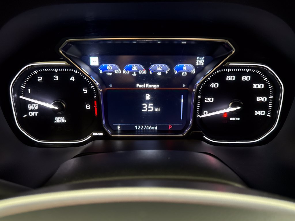 Used 2021 GMC Yukon SLT w/ SLT Luxury Plus Package AWD/4WD image 16