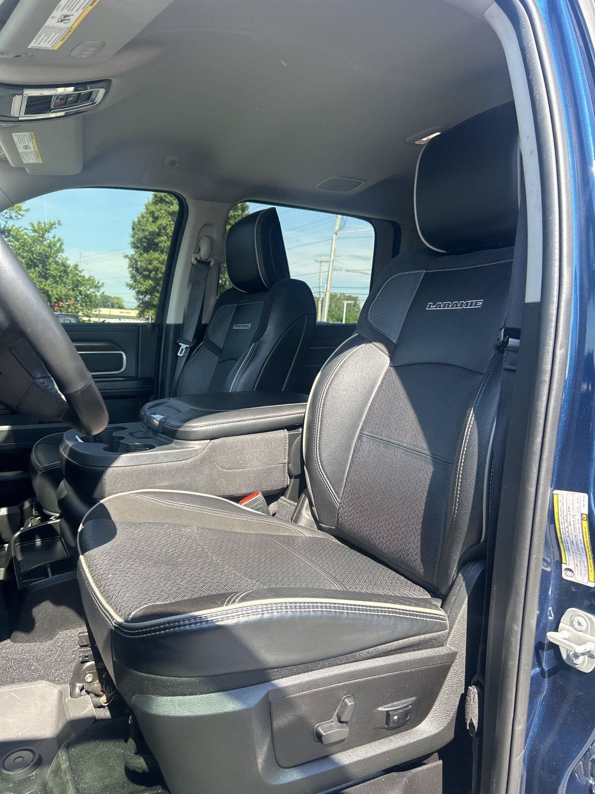 Used 2024 RAM 2500 Laramie AWD/4WD image 8