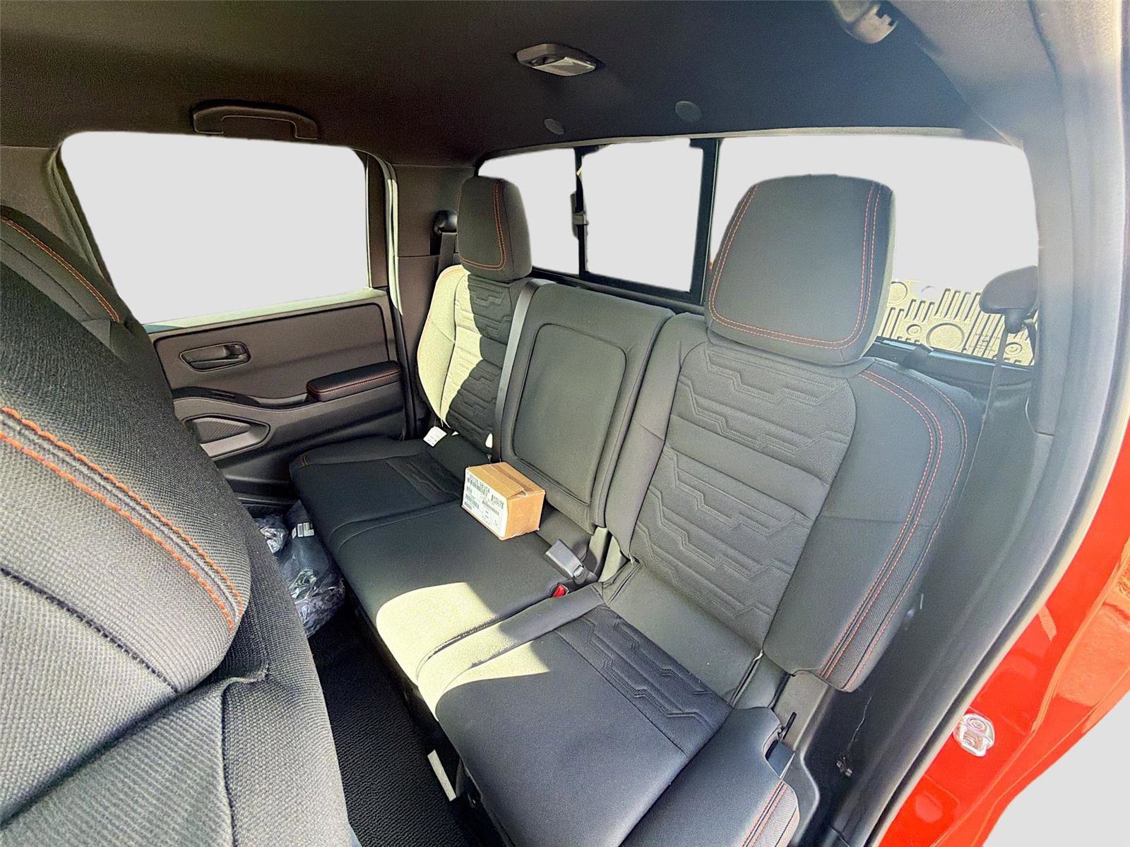 New 2026 Nissan Frontier PRO-4X w/ Pro-4x Convenience Package image 23