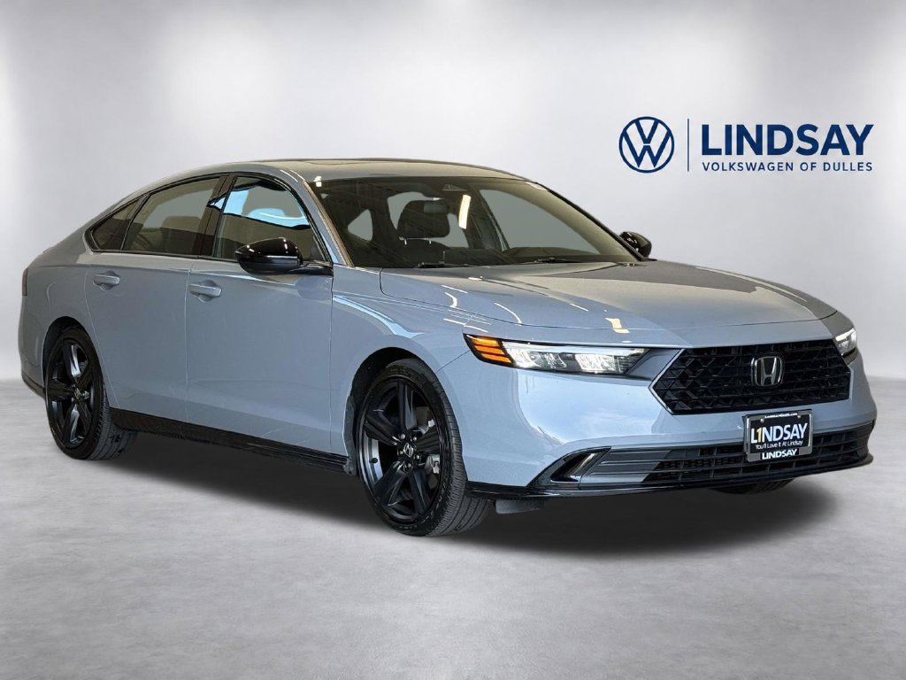 Used 2023 Honda Accord Sport image 1