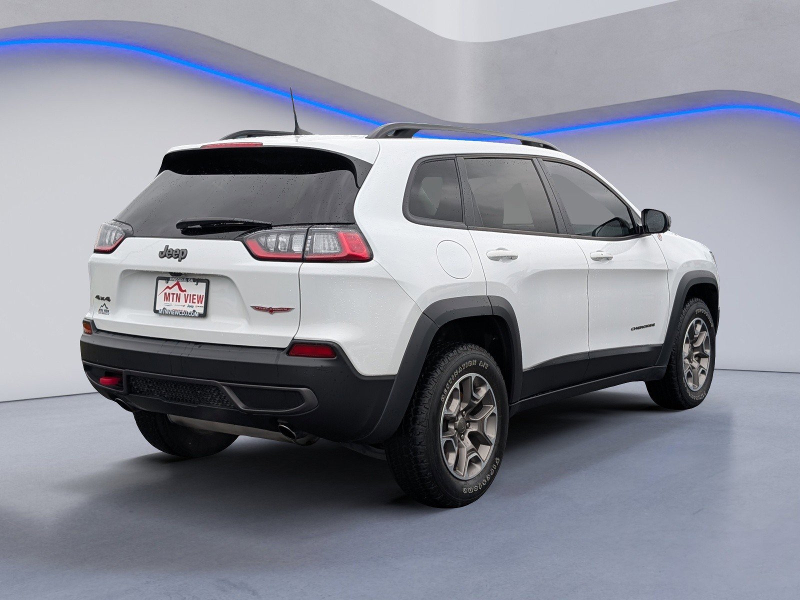 Used 2022 Jeep Cherokee Trailhawk w/ Sun, Sound & Nav Group AWD/4WD image 9