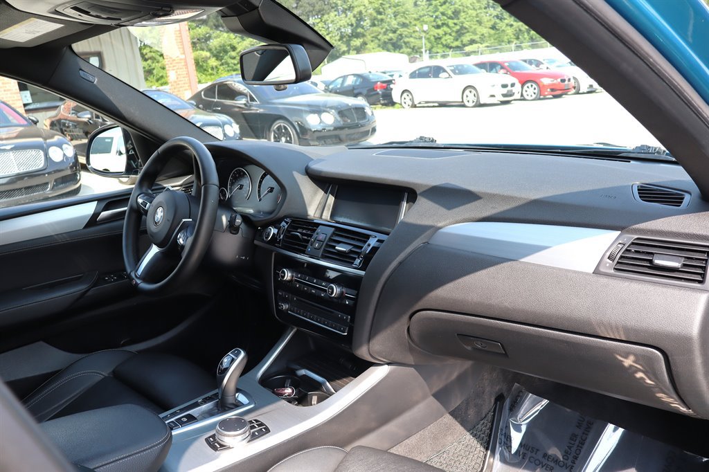 Used 2018 BMW X4 M40i AWD/4WD image 19