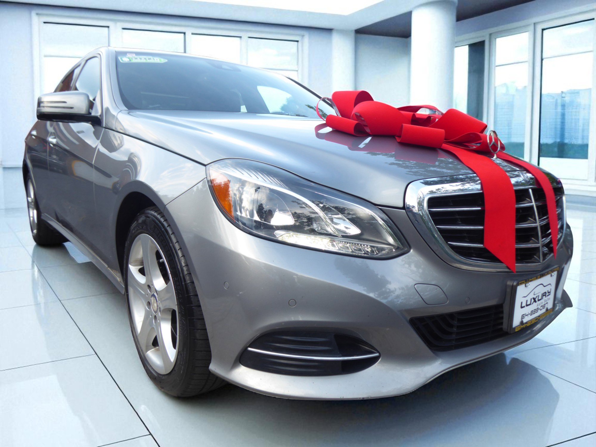 Used 2015 Mercedes-Benz E 350 4MATIC Sedan image 3